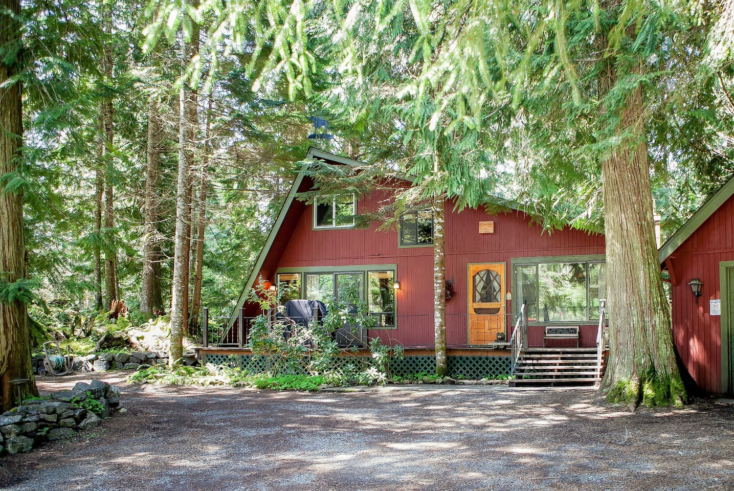 The Best AirBnBs And Rentals In Mt. Rainier National Park ...