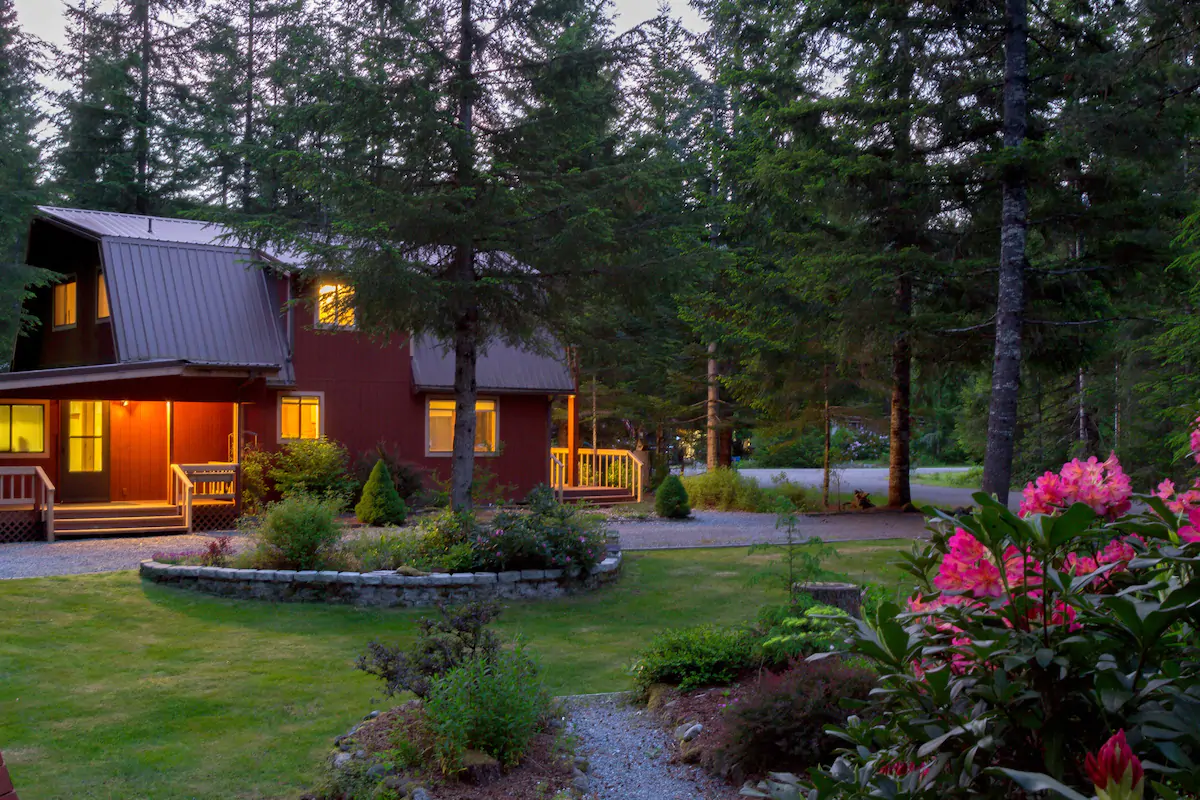 The Best AirBnBs And Rentals In Mt. Rainier National Park ...